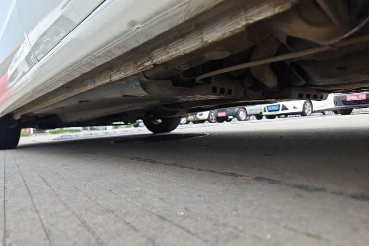 Used Volkswagen Polo 2016 1.4L Manual Fashion Model Left Side Sill