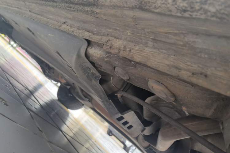 Used Volkswagen Polo 2016 1.6L Automatic Comfort Model Left Side Sill