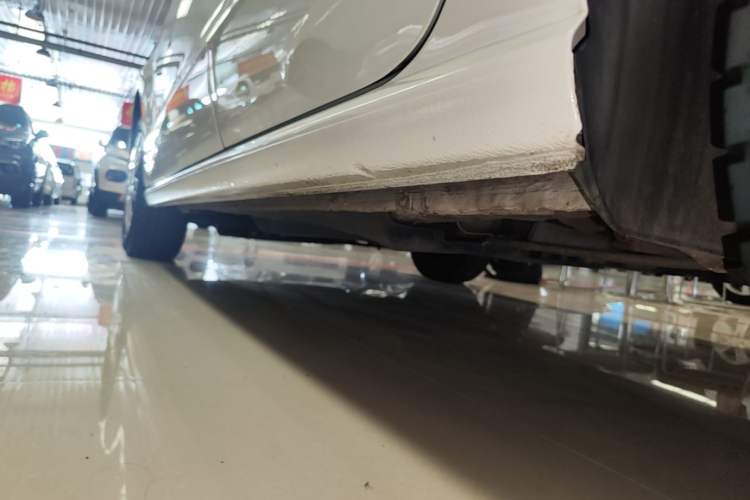 Used Volkswagen Polo 2016 1.4L Automatic Trendy Model Left Side Sill