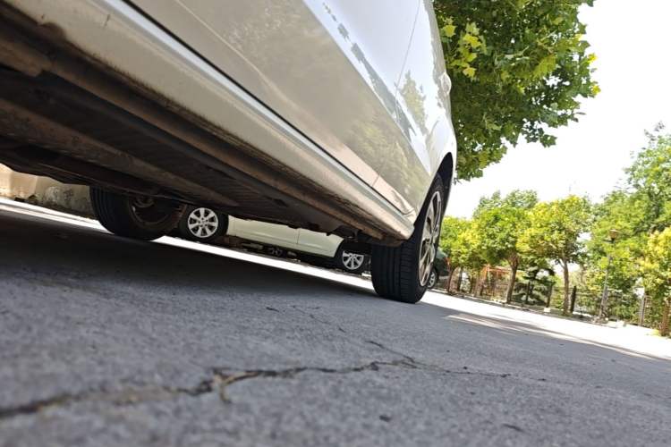 Used Volkswagen Polo 2016 1.6L Automatic Comfort Model Left Side Sill