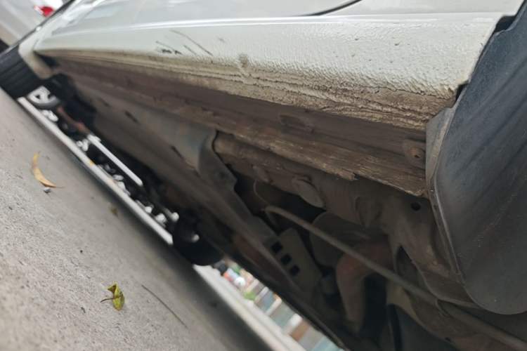 Used Volkswagen Polo 2016 1.6L Automatic Comfort Model Left Side Sill