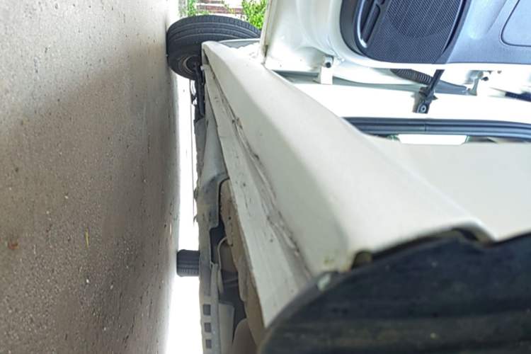 Used Volkswagen Polo 2016 1.4L Automatic Trendy Model Left Side Sill