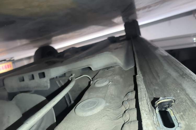 Used Volkswagen Polo 2016 1.6L Automatic Comfort Model Left Side Sill