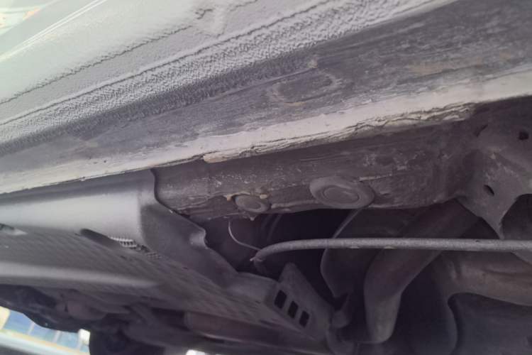 Used Volkswagen Polo 2016 1.4L Manual Fashion Model Left Side Sill