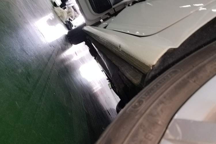 Used Volkswagen Polo 2016 1.6L Automatic Comfort Model Left Side Sill