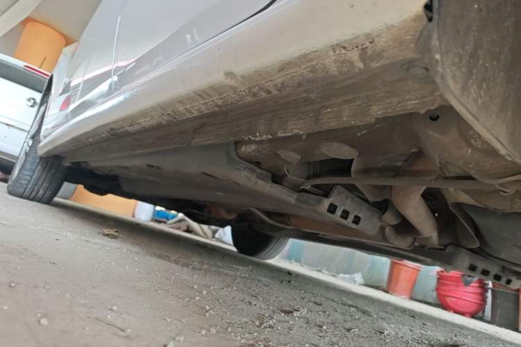 Used Volkswagen Polo 2016 1.6L Automatic Comfort Model Left Side Sill
