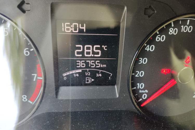 Used Volkswagen Polo 2016 1.4L Manual Fashion Model Odometer Close Up