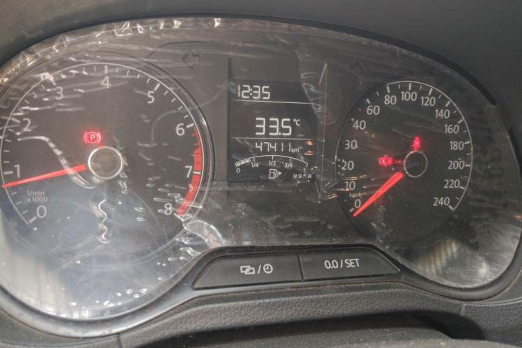 Used Volkswagen Polo 2016 1.4L Manual Fashion Model Odometer Close Up