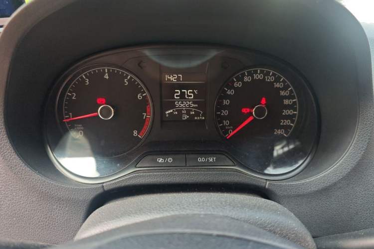 Used Volkswagen Polo 2016 1.4L Manual Fashion Model Odometer Close Up