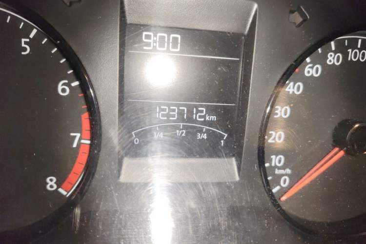 Used Volkswagen Polo 2016 1.4L Manual Fashion Model Odometer Close Up