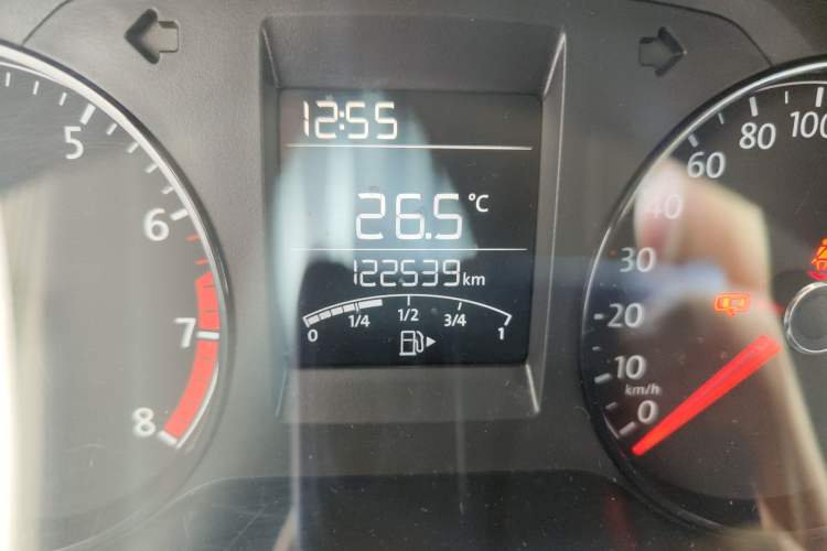 Used Volkswagen Polo 2016 1.4L Manual Fashion Model Odometer Close Up