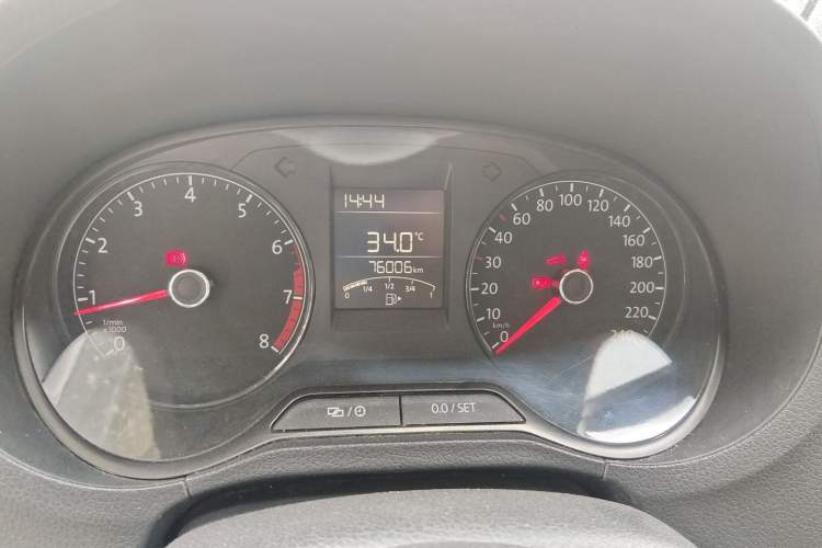 Used Volkswagen Polo 2016 1.4L Manual Fashion Model Odometer Close Up