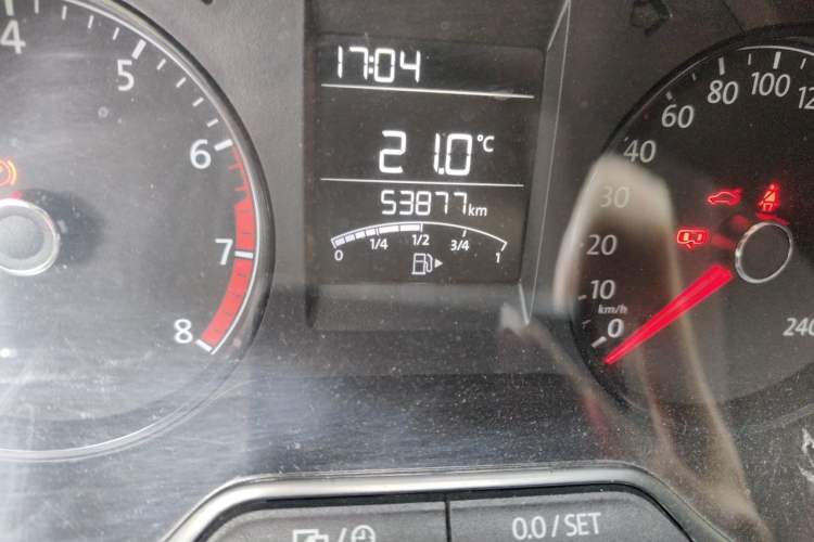 Used Volkswagen Polo 2016 1.4L Manual Fashion Model Odometer Close Up