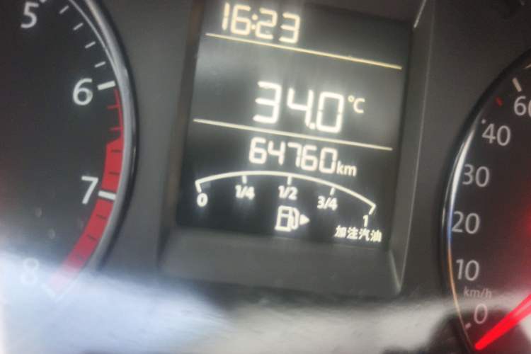 Used Volkswagen Polo 2016 1.4L Manual Fashion Model Odometer Close Up