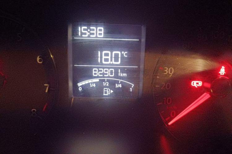 Used Volkswagen Polo 2016 1.4L Manual Fashion Model Odometer Close Up