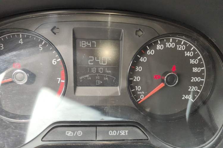 Used Volkswagen Polo 2016 1.4L Manual Fashion Model Odometer Close Up