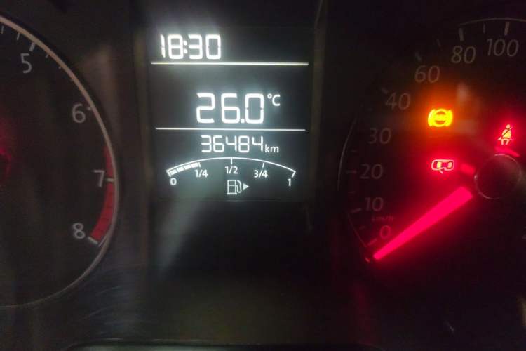 Used Volkswagen Polo 2016 1.4L Manual Fashion Model Odometer Close Up