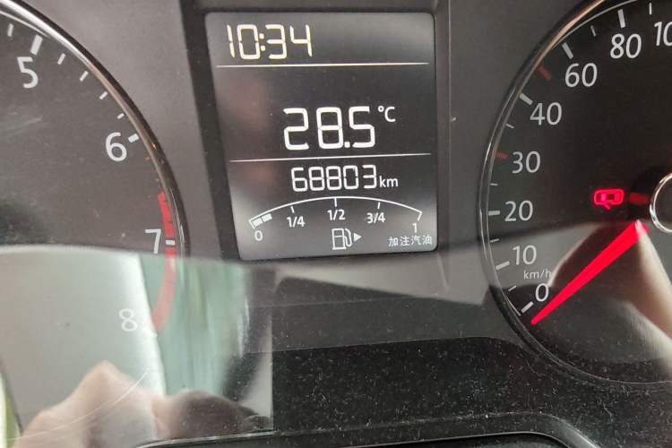 Used Volkswagen Polo 2016 1.4L Manual Fashion Model Odometer Close Up