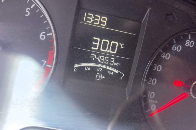 Used Volkswagen Polo 2016 1.4L Manual Fashion Model Odometer Close Up