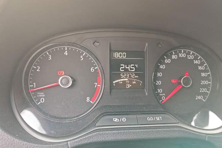 Used Volkswagen Polo 2016 1.4L Manual Fashion Model Odometer Close Up
