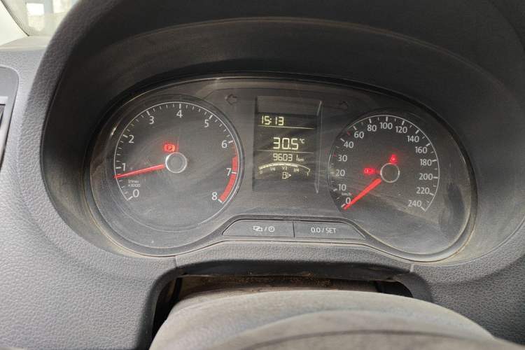 Used Volkswagen Polo 2016 1.4L Manual Fashion Model Odometer Close Up