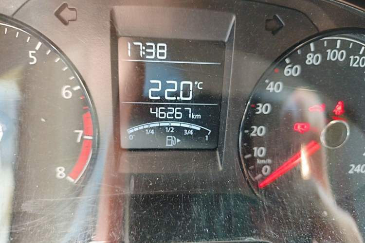 Used Volkswagen Polo 2016 1.4L Manual Fashion Model Odometer Close Up