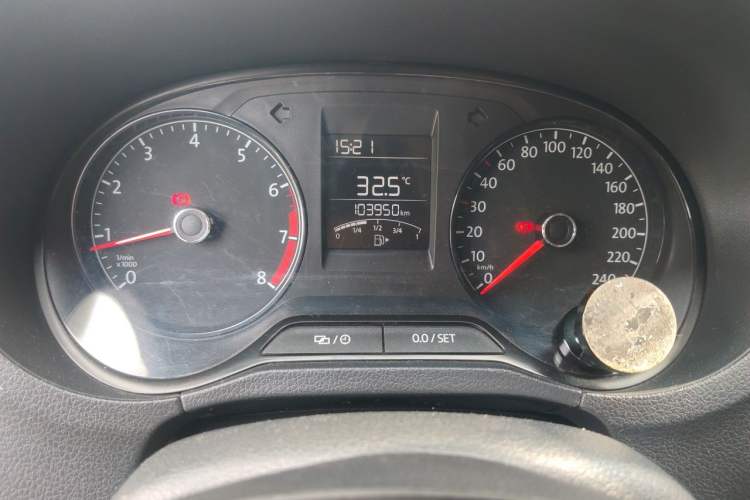 Used Volkswagen Polo 2016 1.4L Manual Fashion Model Odometer Close Up