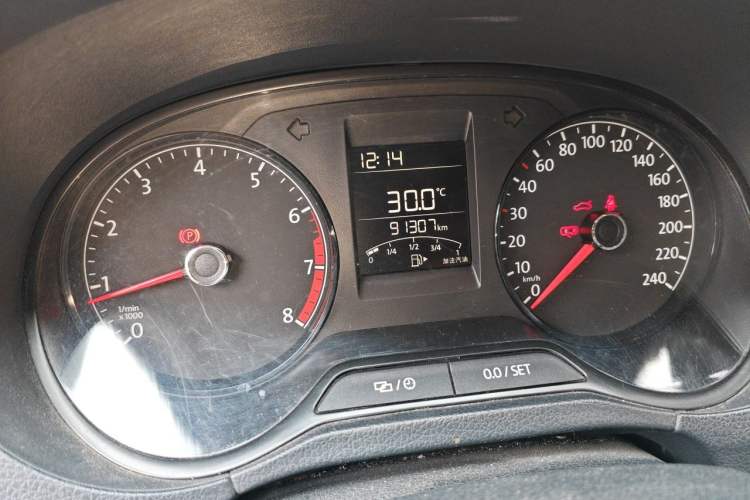 Used Volkswagen Polo 2016 1.4L Manual Fashion Model Odometer Close Up