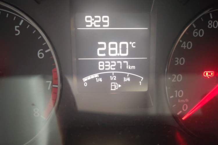 Used Volkswagen Polo 2016 1.4L Manual Fashion Model Odometer Close Up