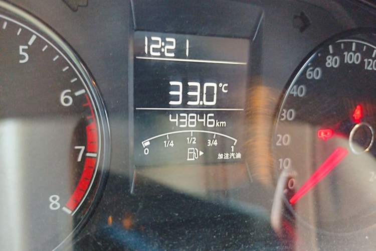 Used Volkswagen Polo 2016 1.4L Manual Fashion Model Odometer Close Up