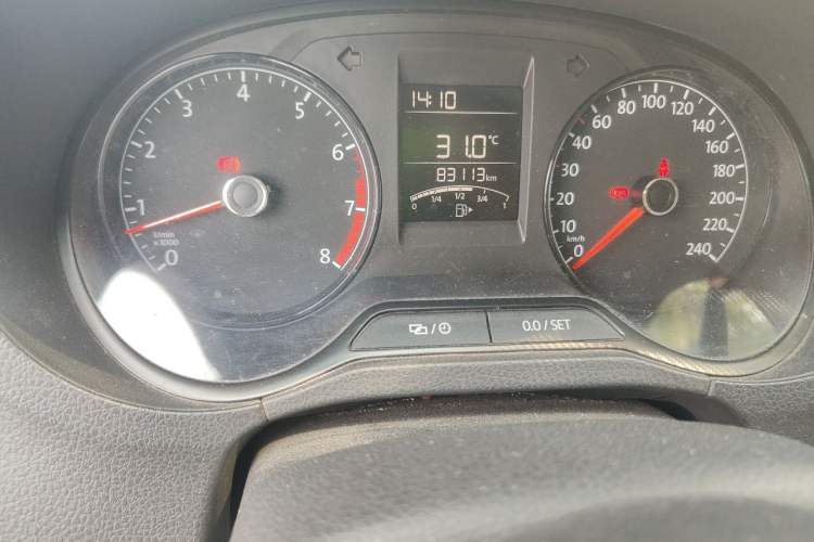 Used Volkswagen Polo 2016 1.4L Manual Fashion Model Odometer Close Up