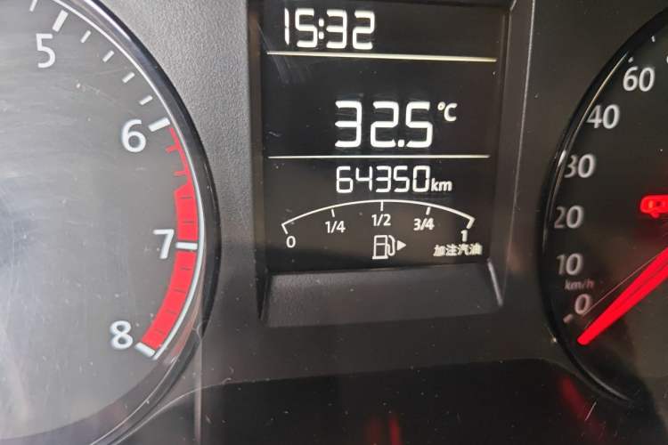 Used Volkswagen Polo 2016 1.4L Manual Fashion Model Odometer Close Up