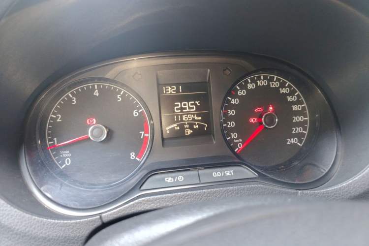 Used Volkswagen Polo 2016 1.4L Manual Fashion Model Odometer Close Up