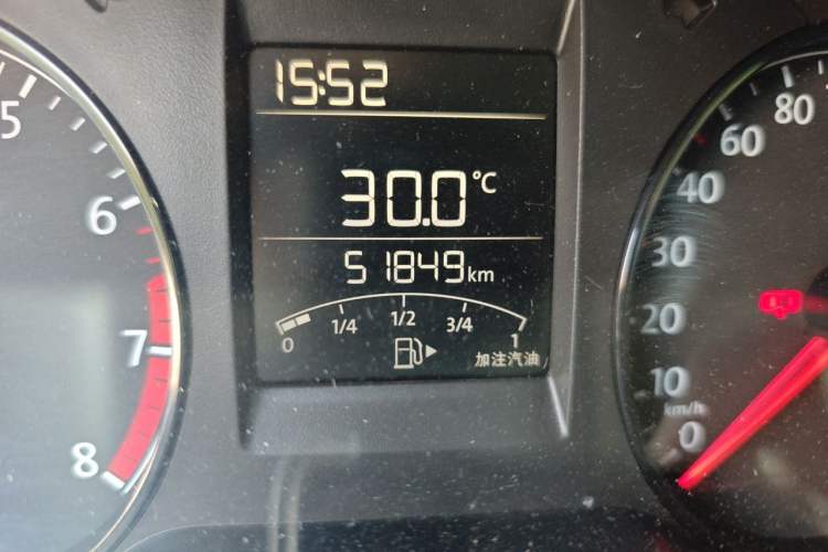 Used Volkswagen Polo 2016 1.4L Manual Fashion Model Odometer Close Up