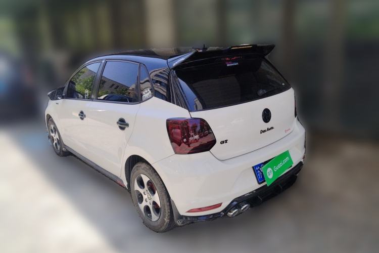 Used Volkswagen Polo 2016 1.4L Manual Fashion Model Rear Left 45 Deg