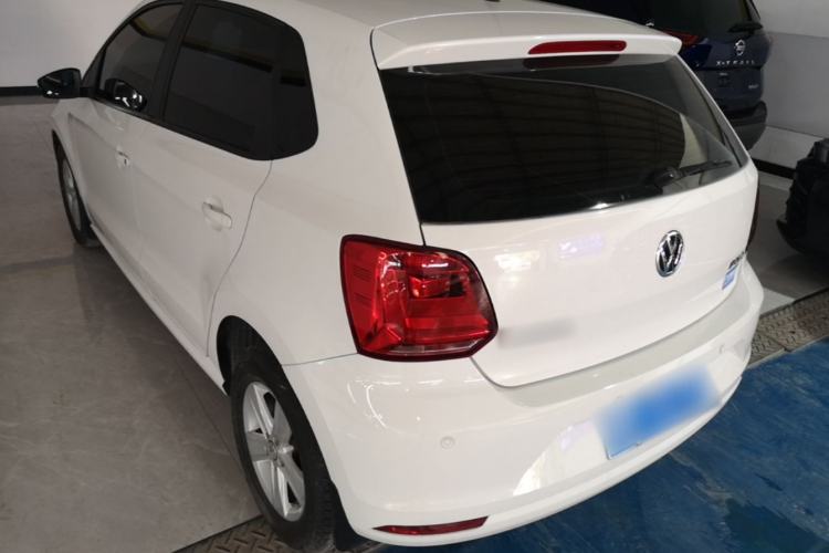 Used Volkswagen Polo 2016 1.4L Automatic Trendy Model Rear Left 45 Deg