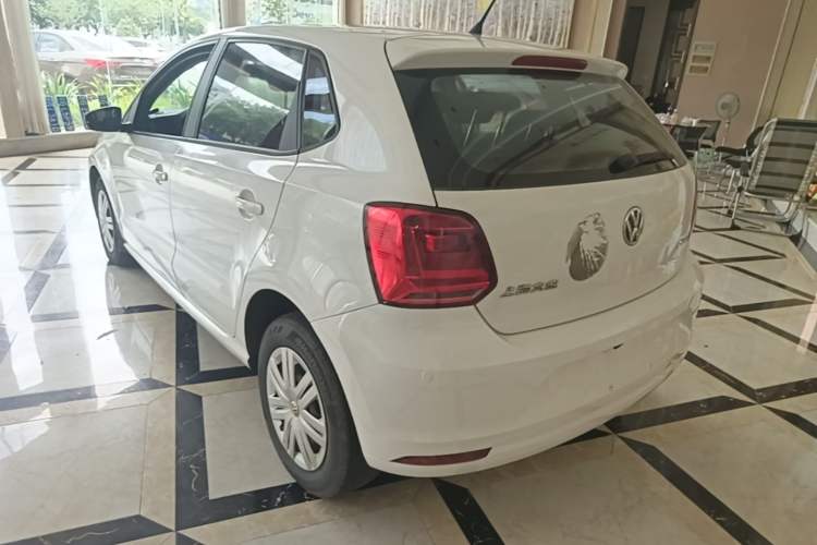Used Volkswagen Polo 2016 1.4L Automatic Trendy Model Rear Left 45 Deg