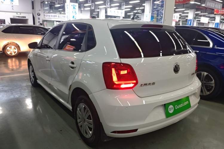 Used Volkswagen Polo 2016 1.4L Manual Fashion Model Rear Left 45 Deg