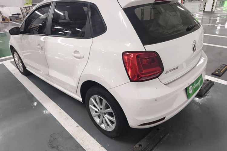 Used Volkswagen Polo 2016 1.6L Automatic Luxury Model Rear Left 45 Deg
