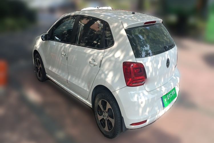 Used Volkswagen Polo 2016 1.4L Automatic Trendy Model Rear Left 45 Deg