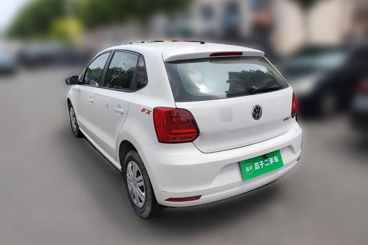 Used Volkswagen Polo 2016 1.4L Manual Fashion Model Rear Left 45 Deg