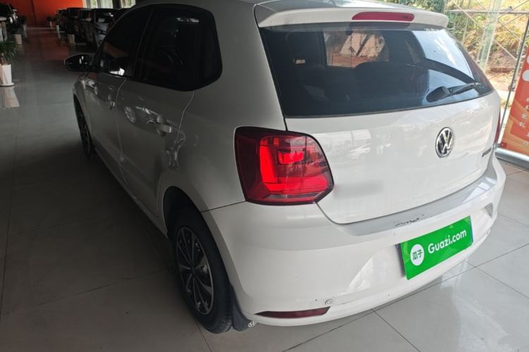 Used Volkswagen Polo 2016 1.4L Manual Fashion Model Rear Left 45 Deg