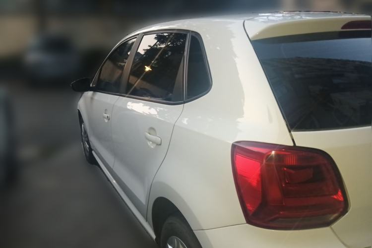 Used Volkswagen Polo 2016 1.4L Manual Fashion Model Rear Left 45 Deg