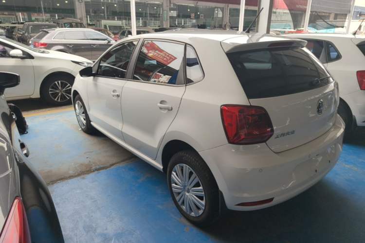 Used Volkswagen Polo 2016 1.6L Automatic Comfort Model Rear Left 45 Deg