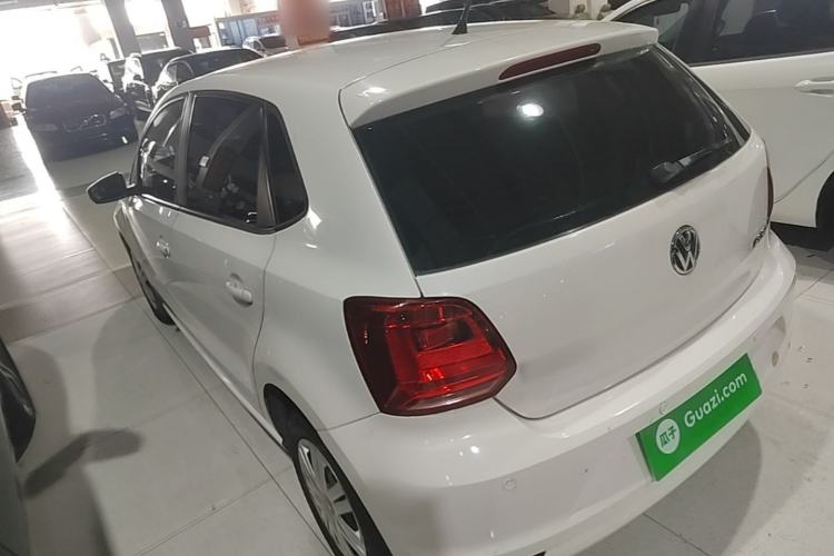 Used Volkswagen Polo 2016 1.4L Manual Fashion Model Rear Left 45 Deg