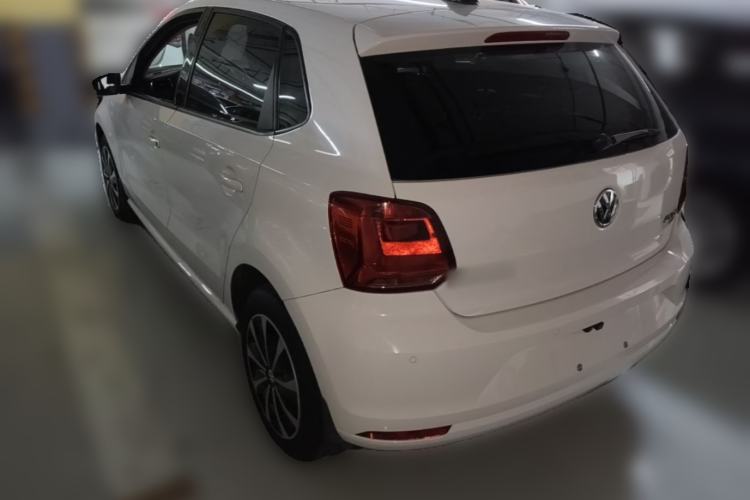 Used Volkswagen Polo 2016 1.6L Automatic Comfort Model Rear Left 45 Deg