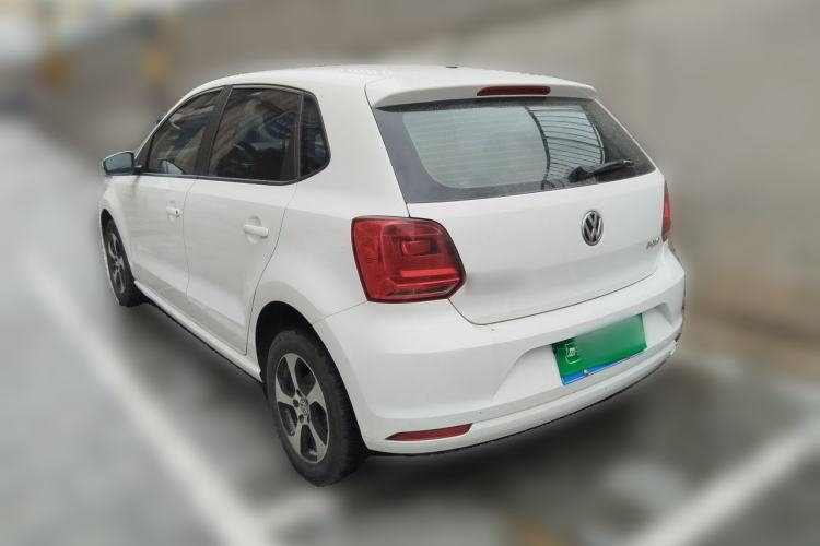 Used Volkswagen Polo 2016 1.4L Manual Fashion Model Rear Left 45 Deg