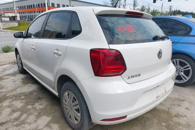 Used Volkswagen Polo 2016 1.4L Manual Fashion Model Rear Left 45 Deg