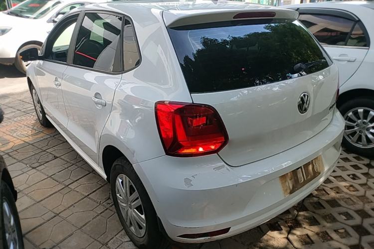 Used Volkswagen Polo 2016 1.4L Manual Fashion Model Rear Left 45 Deg
