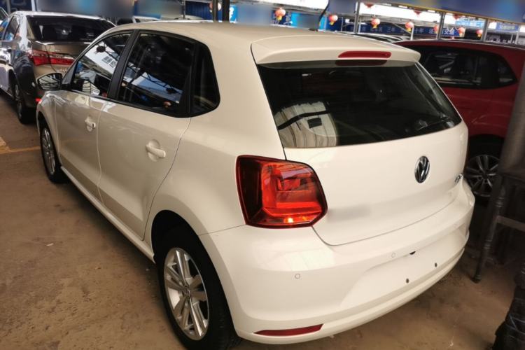 Used Volkswagen Polo 2016 1.6L Automatic Comfort Model Rear Left 45 Deg